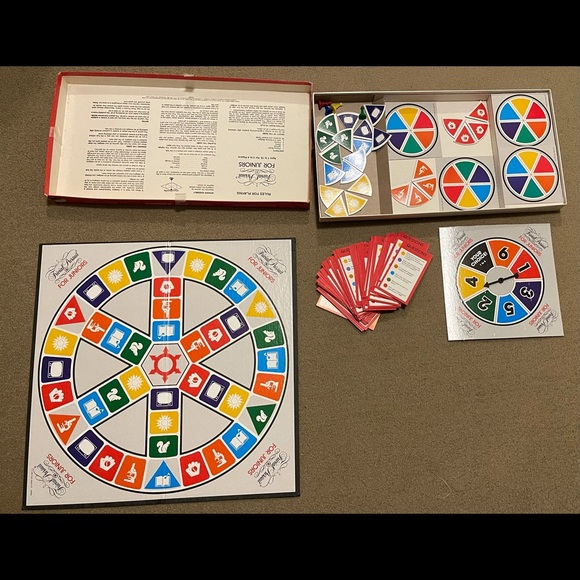 Board Game. 1987 Trivial Pursuit For Juniors. Q&A. - Picture 11 of 11